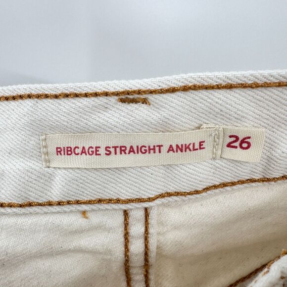 Levi's Cream Straight Leg Jeans - Picture 7 of 8